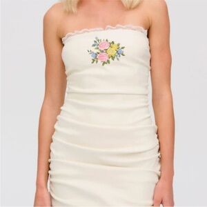 For Love And Lemons maude mini.
Cream Strapless Dress with Floral Embroidery
